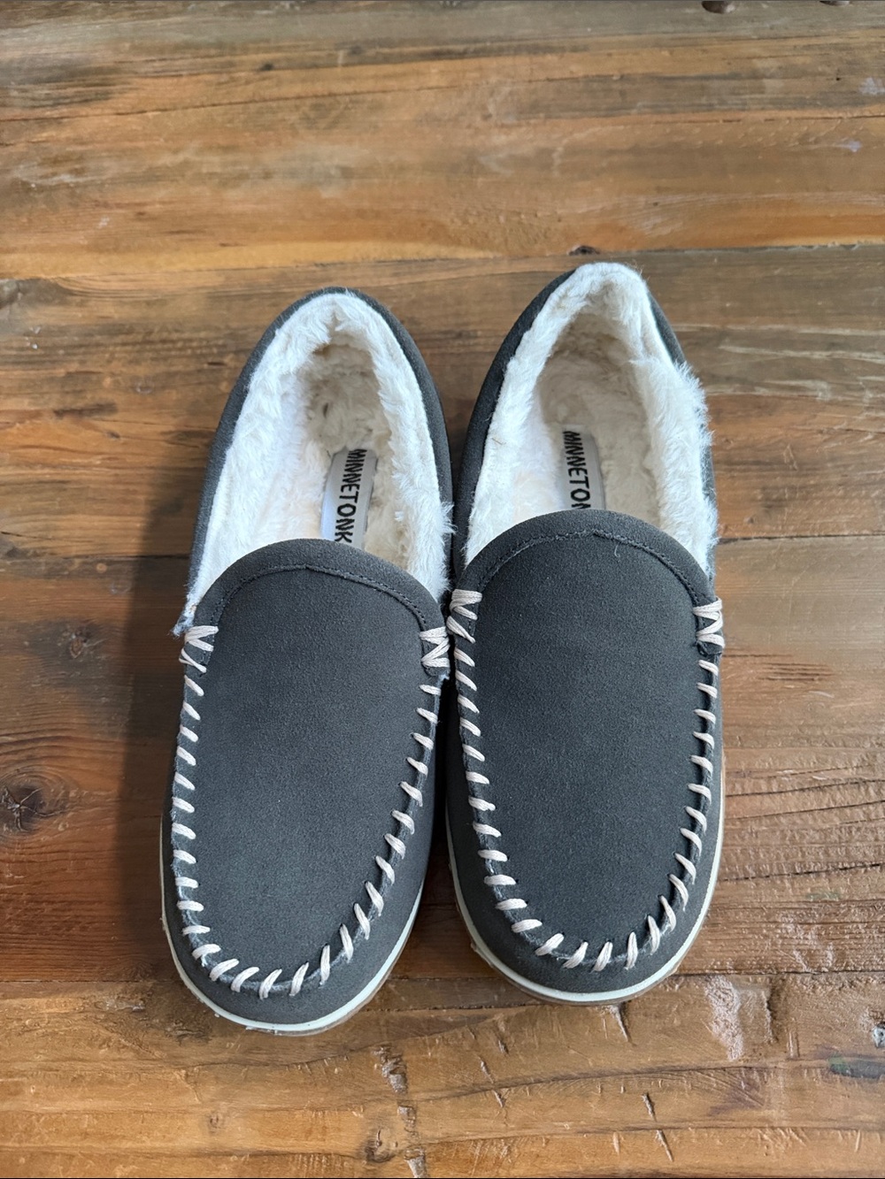 Minnetonka Slippers